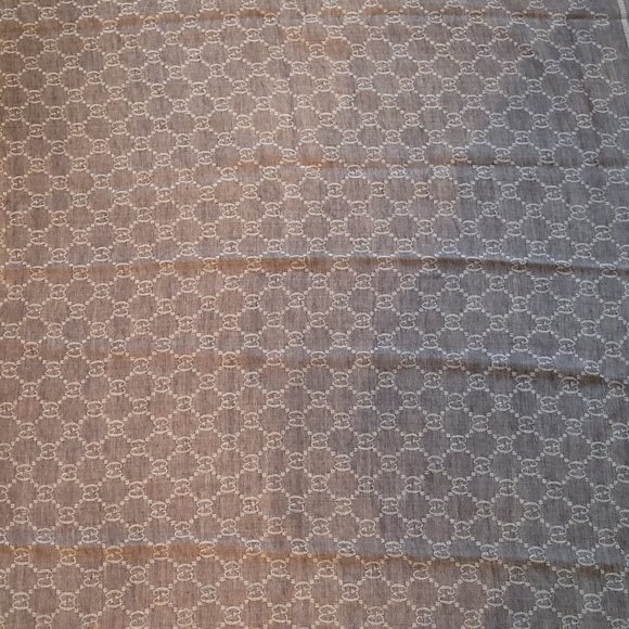Gucci Silk GG monogram and diamante fringe shawl/scarf - Picture 4 of 7